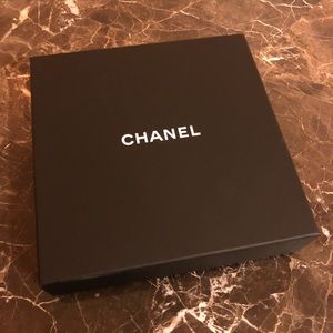 💯 Authentic CHANEL BOX